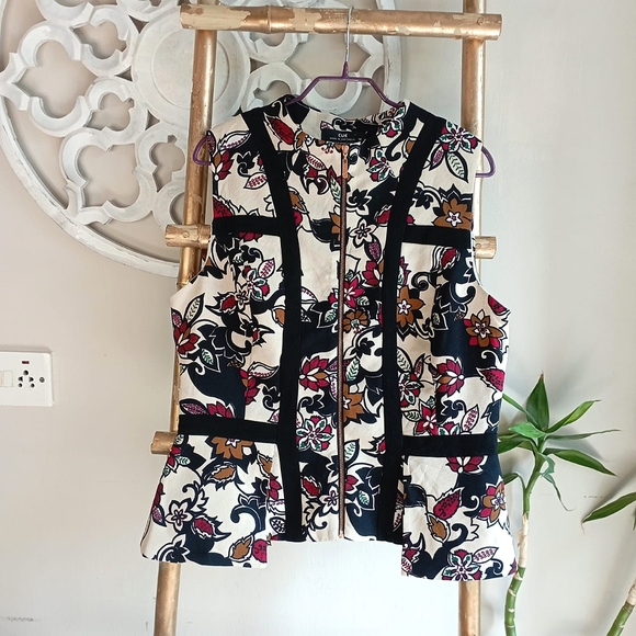 Cue Tops - 💖💖💖 Cue Australia Peplum Zipped Top